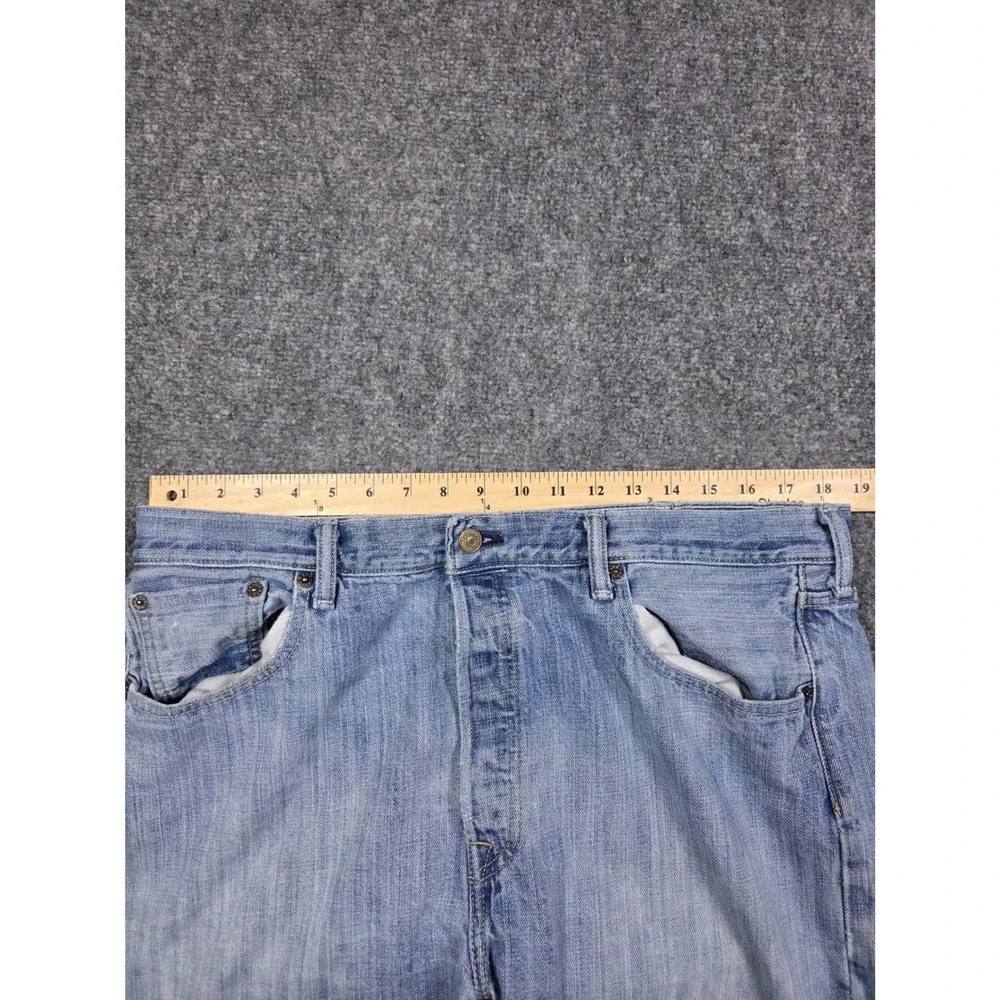 Levi's 501 Jeans Mens 36x30 Blue Light Wash Straight Leg Button Fly Denim